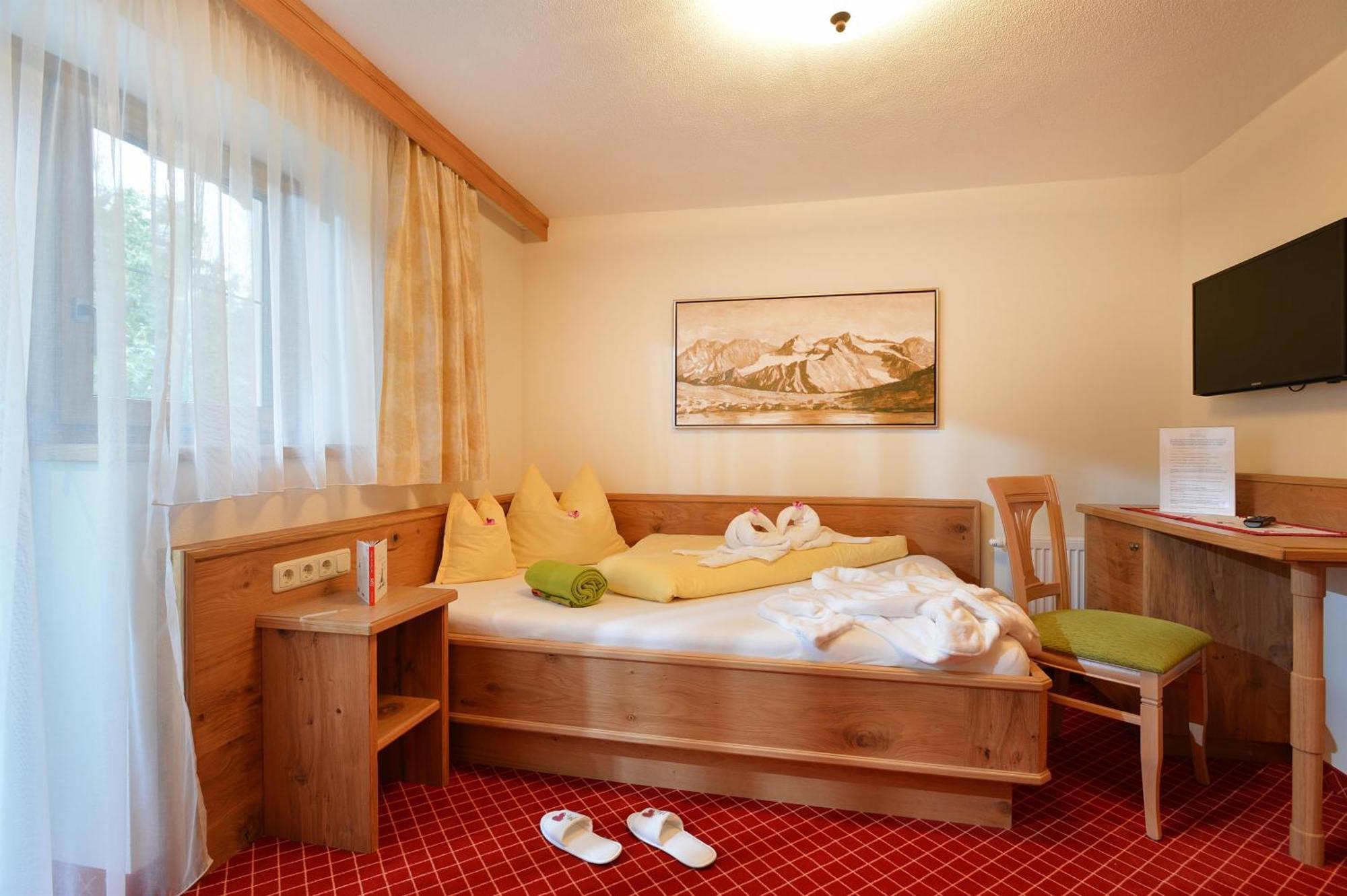 Hotel Garni Bavaria Ellmau Exterior foto
